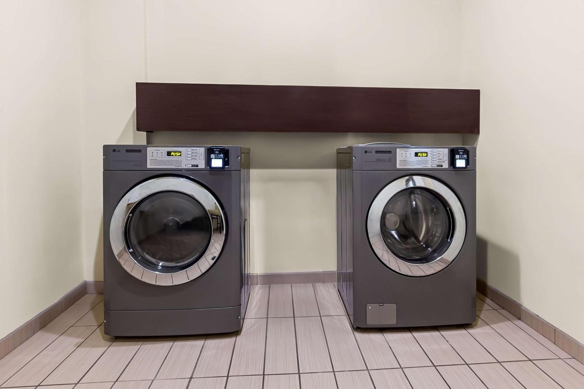 Best Western St. Louis Airport North Hotel & Suites Hazelwood Εξωτερικό φωτογραφία