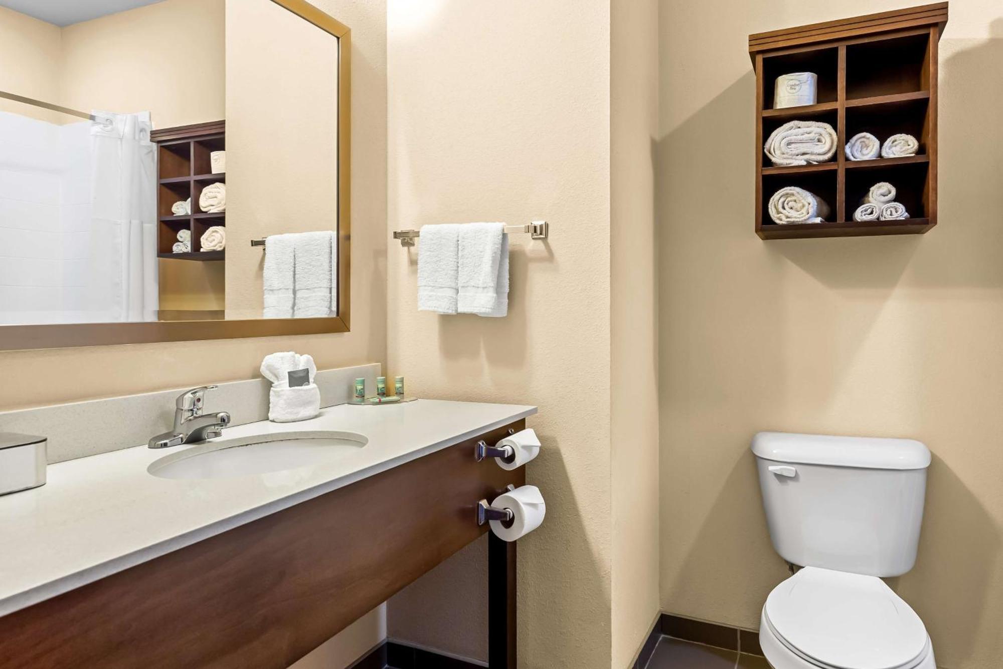 Best Western St. Louis Airport North Hotel & Suites Hazelwood Εξωτερικό φωτογραφία