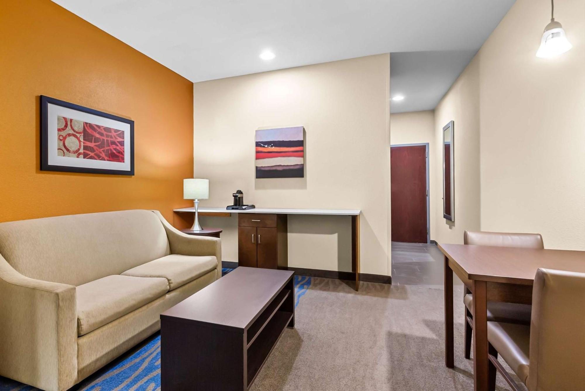 Best Western St. Louis Airport North Hotel & Suites Hazelwood Εξωτερικό φωτογραφία